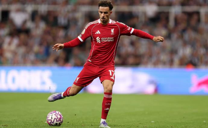 Curtis Jones hiện là cầu thủ bản địa duy nhất trong đội hình một của Liverpool.