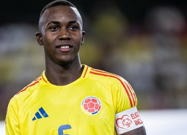 MU tiến gần chữ ký của Cristian Orozco.