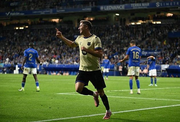 Lewandowski vào sân và tạo ra sự khác biệt.