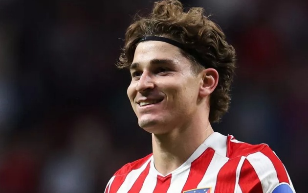 Ảnh bài viết Julian Alvarez - "con nhện" khiến Alonso lo lắng ở derby Madrid