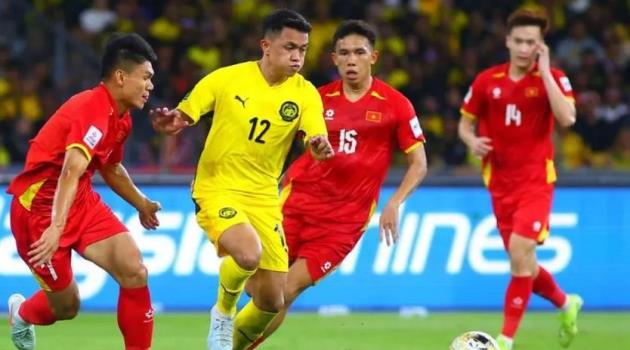 Ảnh bài viết FIFA phạt nặng Malaysia, tuyển Việt Nam sáng cửa giành vé Asian Cup 2027