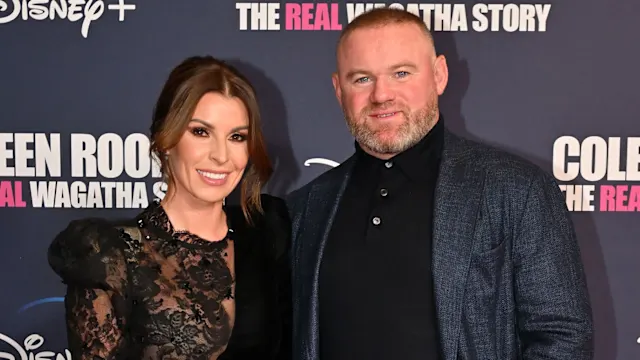 Coleen vẫn ở bên Rooney sau nhiều sóng gió