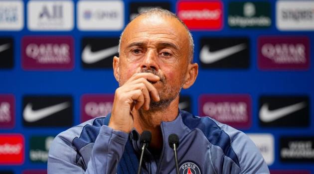 Ảnh bài viết Luis Enrique lo lắng khi PSG liên tiếp mất người trước đại chiến Barcelona