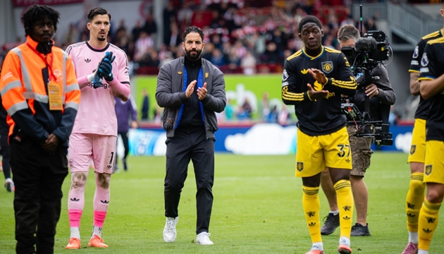 MU tập luyện rất tích cực, nhưng khi ra trận lại bạc nhược.