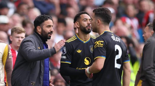 Ảnh bài viết Amorim nhắc khéo Dalot và Dorgu sau trận thua Brentford