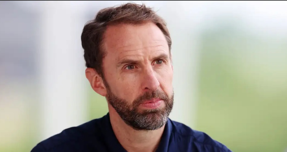 Ảnh bài viết Fan MU phản ứng khi hay tin Southgate có thể thay Amorim