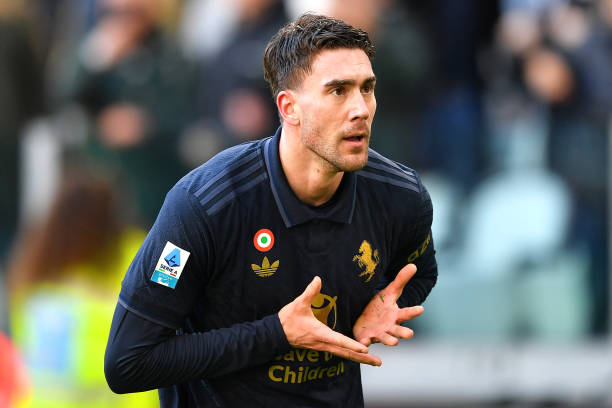 Ảnh bài viết Màn kịch ở Turin: Juventus giữ chân Vlahovic chỉ để mất trắng?