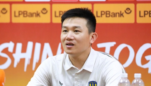 Ảnh bài viết CHÍNH THỨC: Phan Như Thuật từ chức HLV SLNA