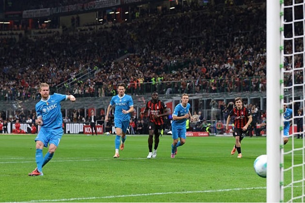 Nỗ lực của De Bruyne là không đủ để giúp Napoli có được 1 điểm.