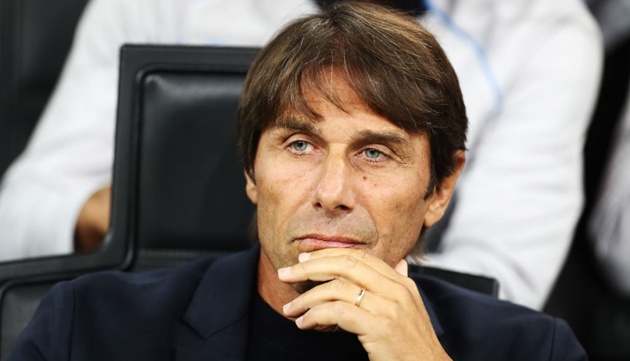 Conte cho rằng toàn đội phải chịu trách nhiệm cho trận thua