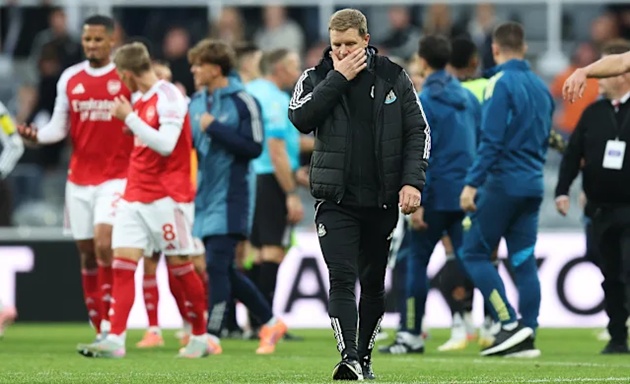 Howe thất vọng khi Newcastle bị thua ngược