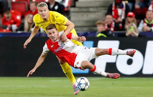 Slavia nằm ở thế cửa dưới so với Inter