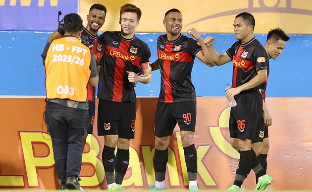 Hoàng Đức ủng hộ Văn Lăm trở lại ĐT Việt Nam