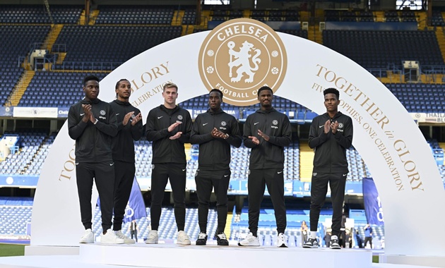 Sau mỗi kỳ chuyển nhượng, Chelsea lại mang về những sao trẻ mới
