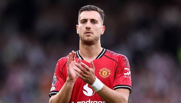 Diogo Dalot ngày càng kém hiệu quả.