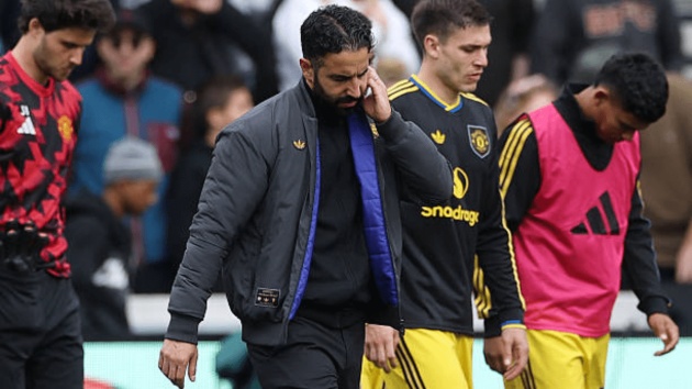 Amorim thời gian qua vẫn bảo thủ với việc sử dụng sơ đồ 3 hậu vệ.