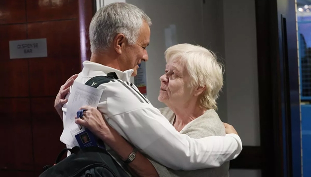 Tình cảm đặc biệt Jose Mourinho dành cho những người cũ ở The Blues.