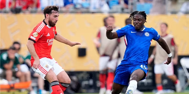 "Tấm khiên" Lavia từng đối đầu Benfica.