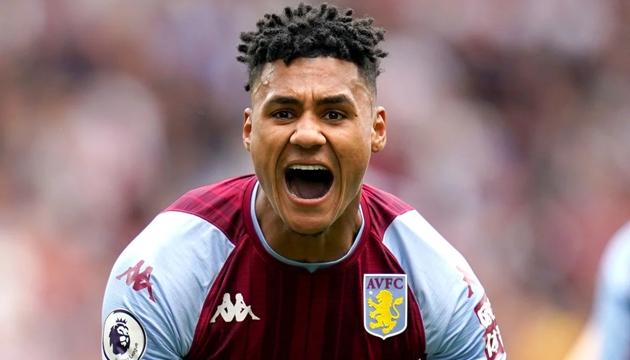 Watkins từng có nhiều tin đồn chuyển nhượng với Man United.