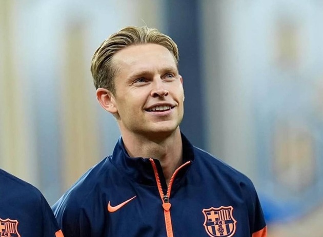 De Jong sắp gia hạn với Barca.