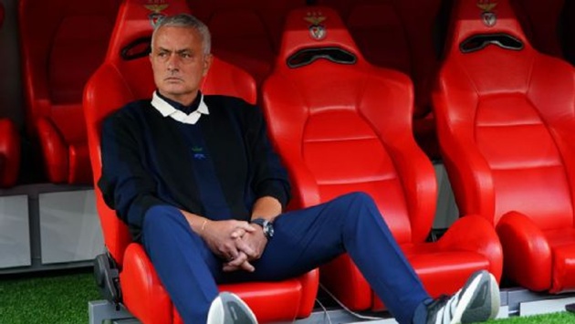 Mourinho cho rằng Chelsea đang đi đúng hướng dưới thời Maresca