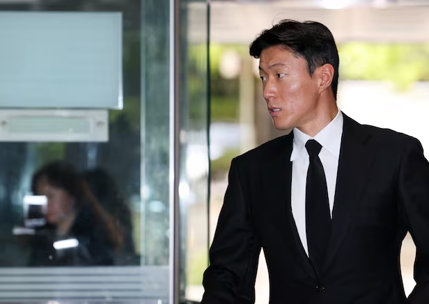 Hwang Ui-jo gần như bị cấm vĩnh viễn hoạt động bóng đá tại Hàn Quốc.