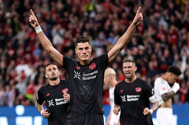 Leverkusen có lợi thế sân nhà.