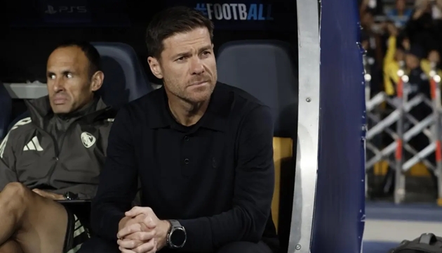 Xabi Alonso giải thích lý do để Valverde dự bị trong trận thắng Kairat.