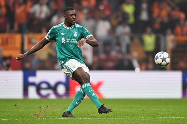 Ảnh bài viết CĐV Liverpool công kích một cầu thủ sau màn thể hiện trước Galatasaray