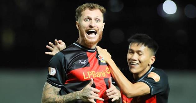 Ảnh bài viết HLV Kim Sang Sik thúc đẩy nhập tịch cho hai cầu thủ Brazil