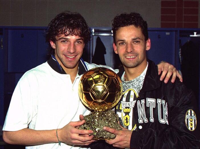 Del Piero với sứ mệnh dần thay thế vai trò của Baggio ở Juventus