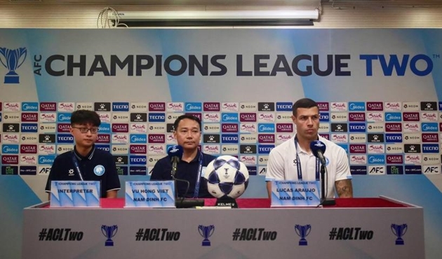 Ông Vũ Hồng Việt quyết tâm đánh bại Eastern FC.