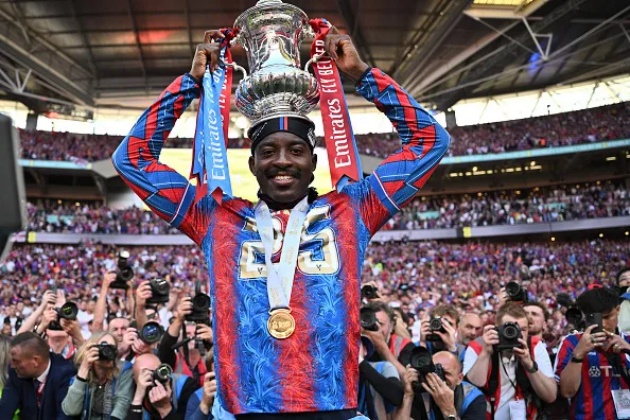 MU được cho là bỏ lỡ cơ hội chiêu mộ Mateta.