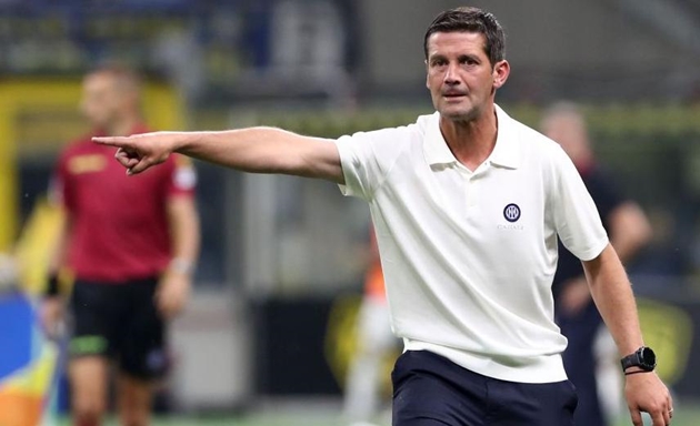 Cristian Chivu đang làm mới Inter Milan.