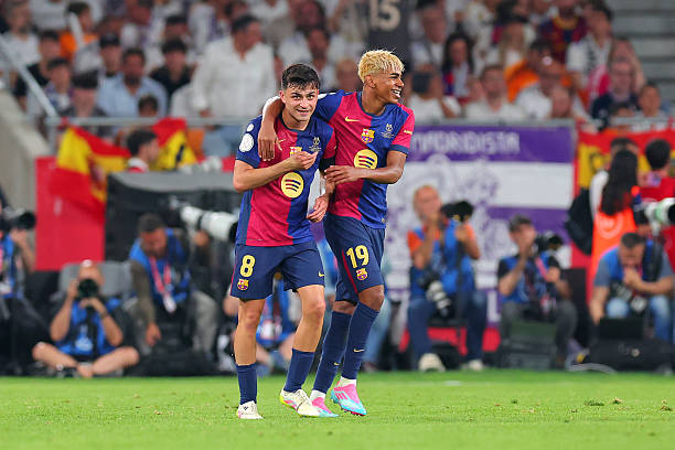 Tất nhiên, Barca không thể chỉ dựa vào Pedri và Yamal.