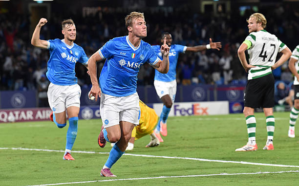 Ảnh bài viết Hojlund lên tiếng, Napoli nhọc nhằn "vượt ải" Sporting