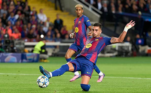 Ferran Torres mở tỷ số cho Barcelona từ khá sớm.