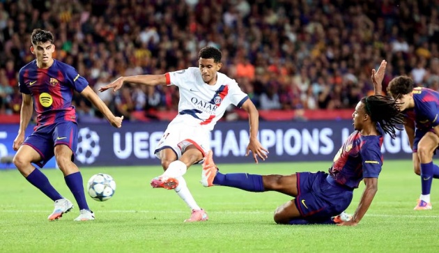 PSG có màn trình diễn đẳng cấp trước Barcelona.