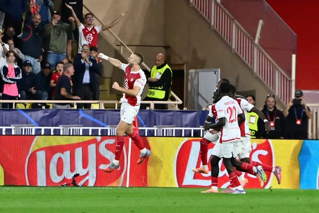 Dier đã ghi bàn quyết định cho Monaco.