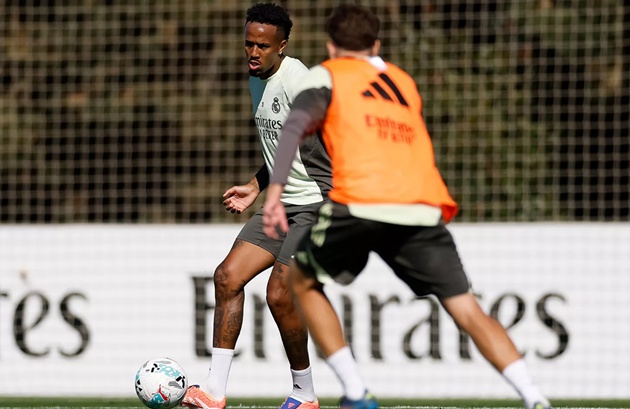 Ảnh bài viết Real Madrid chuẩn bị gặp Villarreal, Militao trở lại