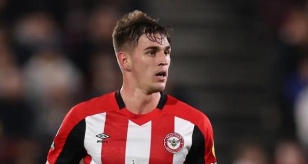 Yehor Yarmolyuk lọt vào tầm ngắm Quỷ đỏ.