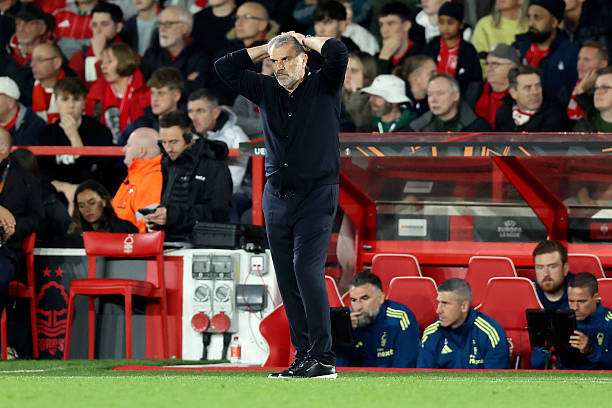 Postecoglou đi vào lịch sử theo cách không mong muốn.