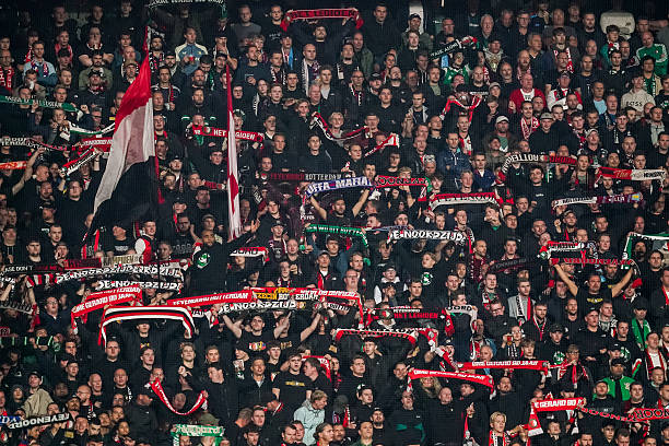 Ảnh bài viết CĐV Aston Villa bị tấn công bởi hooligan Hà Lan