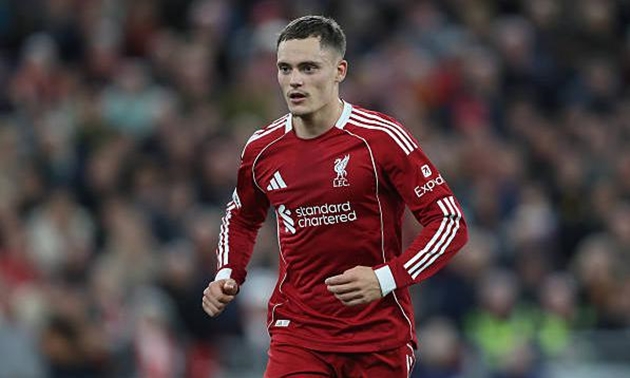 Arne Slot sẽ phải sớm giải quyết vấn đề của Liverpool.