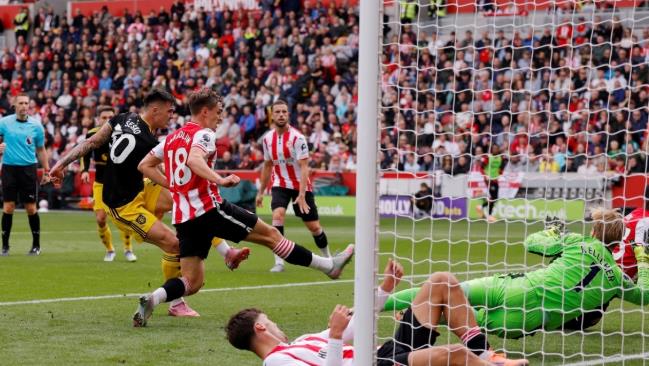 Amorim chưa thể giúp MU đi đúng hướng.