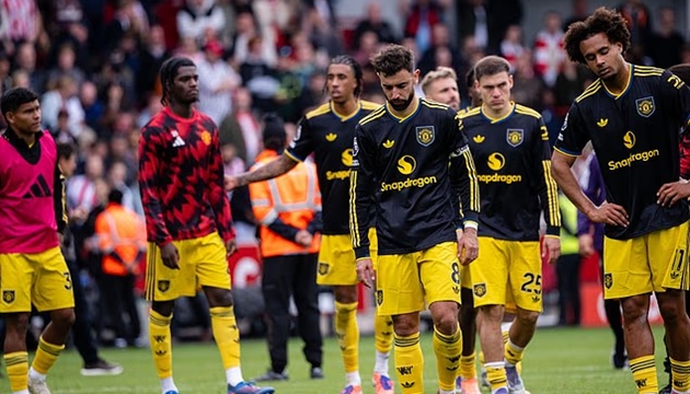 Bruno Fernandes cần phải tập trung làm nhiệm vụ tấn công.