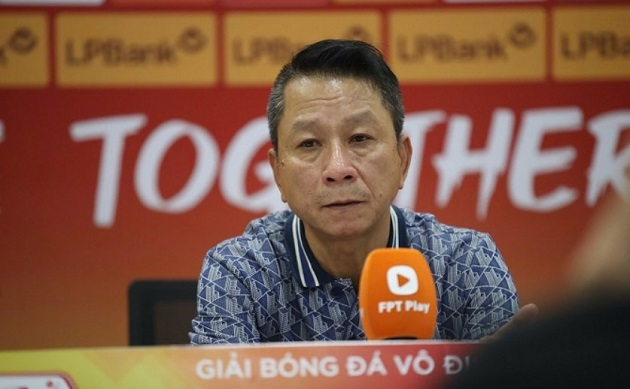 Ảnh bài viết SLNA bổ nhiệm HLV Văn Sỹ Sơn thay thế Phan Như Thuật