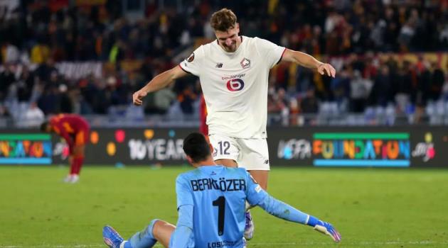 Ảnh bài viết Totti kinh ngạc khi Roma sút hỏng ba quả phạt đền