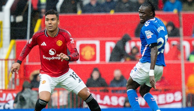 Casemiro – 6.6/10 Mang lại sức mạnh cho tuyến giữa nhưng đôi khi tỏ ra chậm chạp trước tốc độ của đối phương. Phải nhận một thẻ vàng không đáng có sau pha phạm lỗi chiến thuật. Bị thay ra trong hiệp hai.