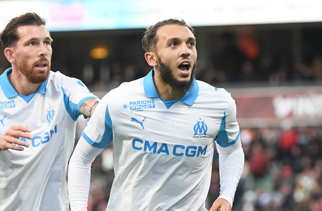 Gouiri đã mở tài khoản mùa giải này.